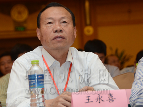 共祝论坛圆满落幕                         副董事长 余忠良